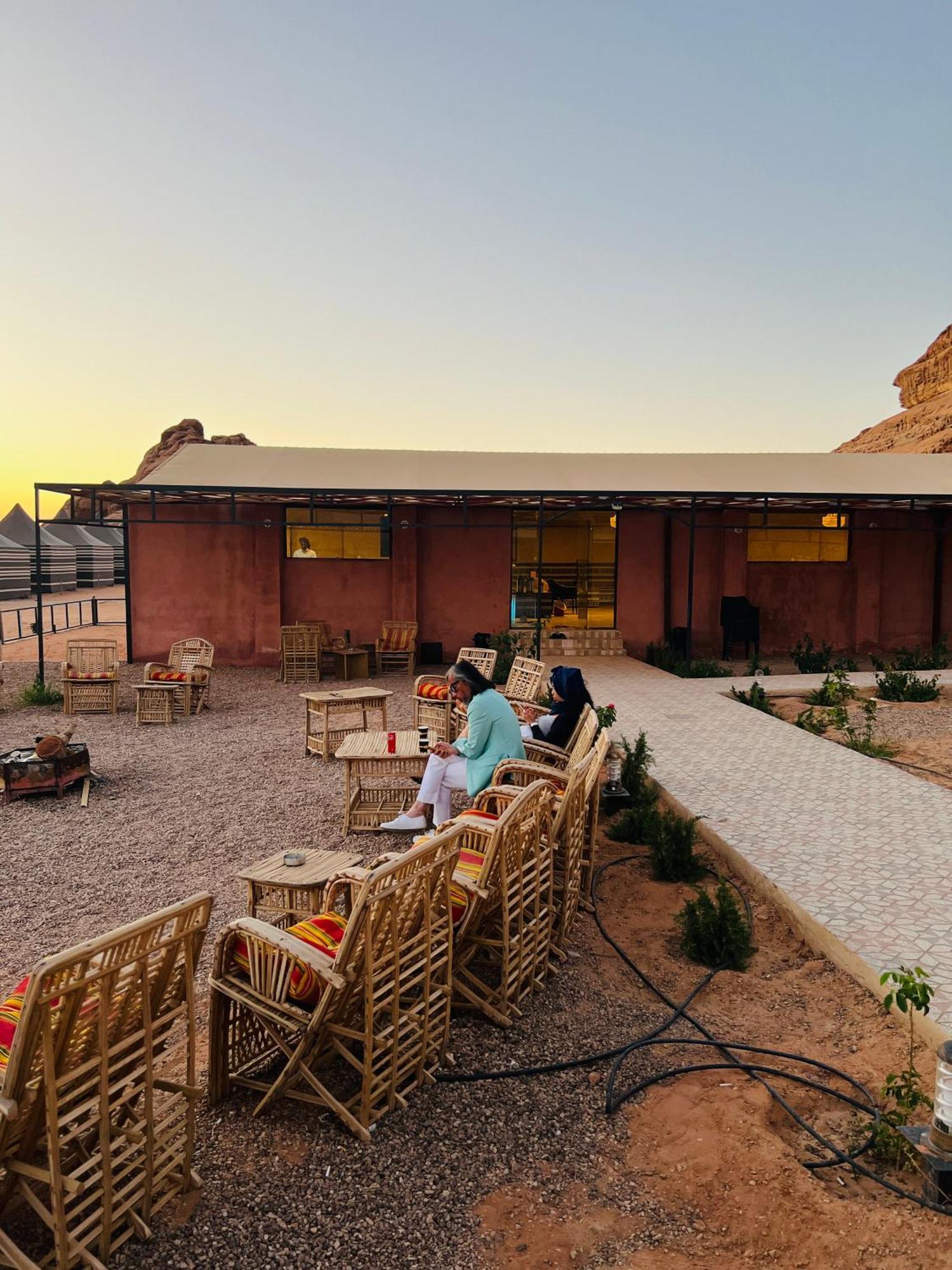 Magic Mountain Camp Lejlighed Wadi Rum Eksteriør billede