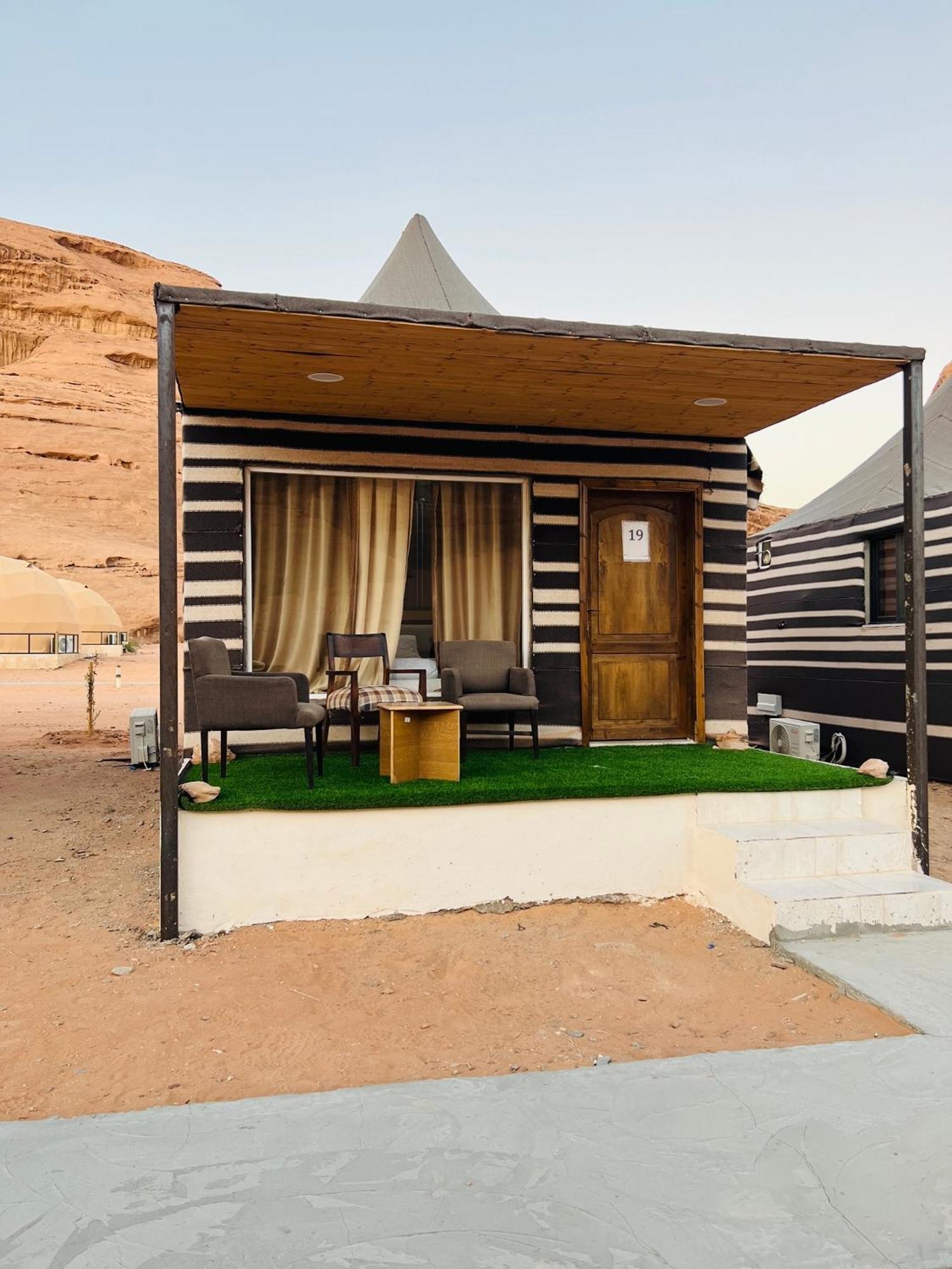 Magic Mountain Camp Lejlighed Wadi Rum Eksteriør billede