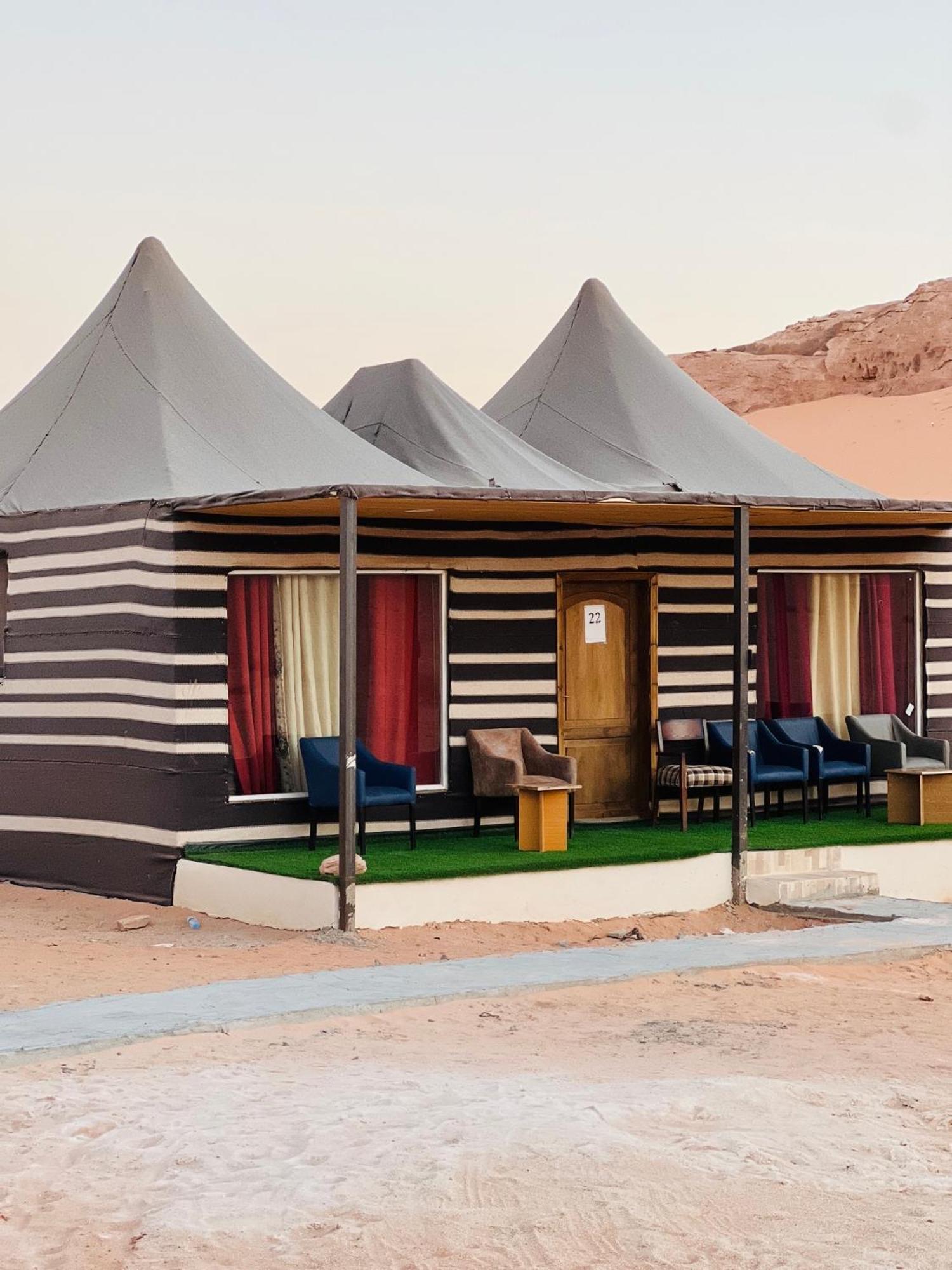 Magic Mountain Camp Lejlighed Wadi Rum Eksteriør billede