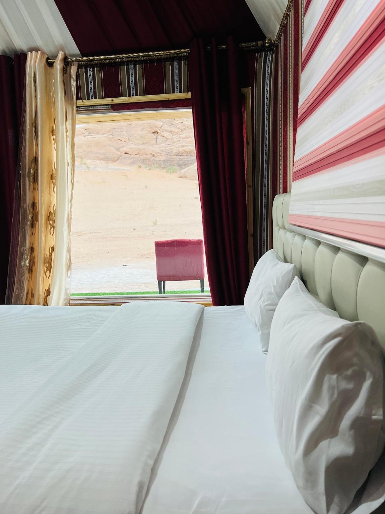 Magic Mountain Camp Lejlighed Wadi Rum Eksteriør billede