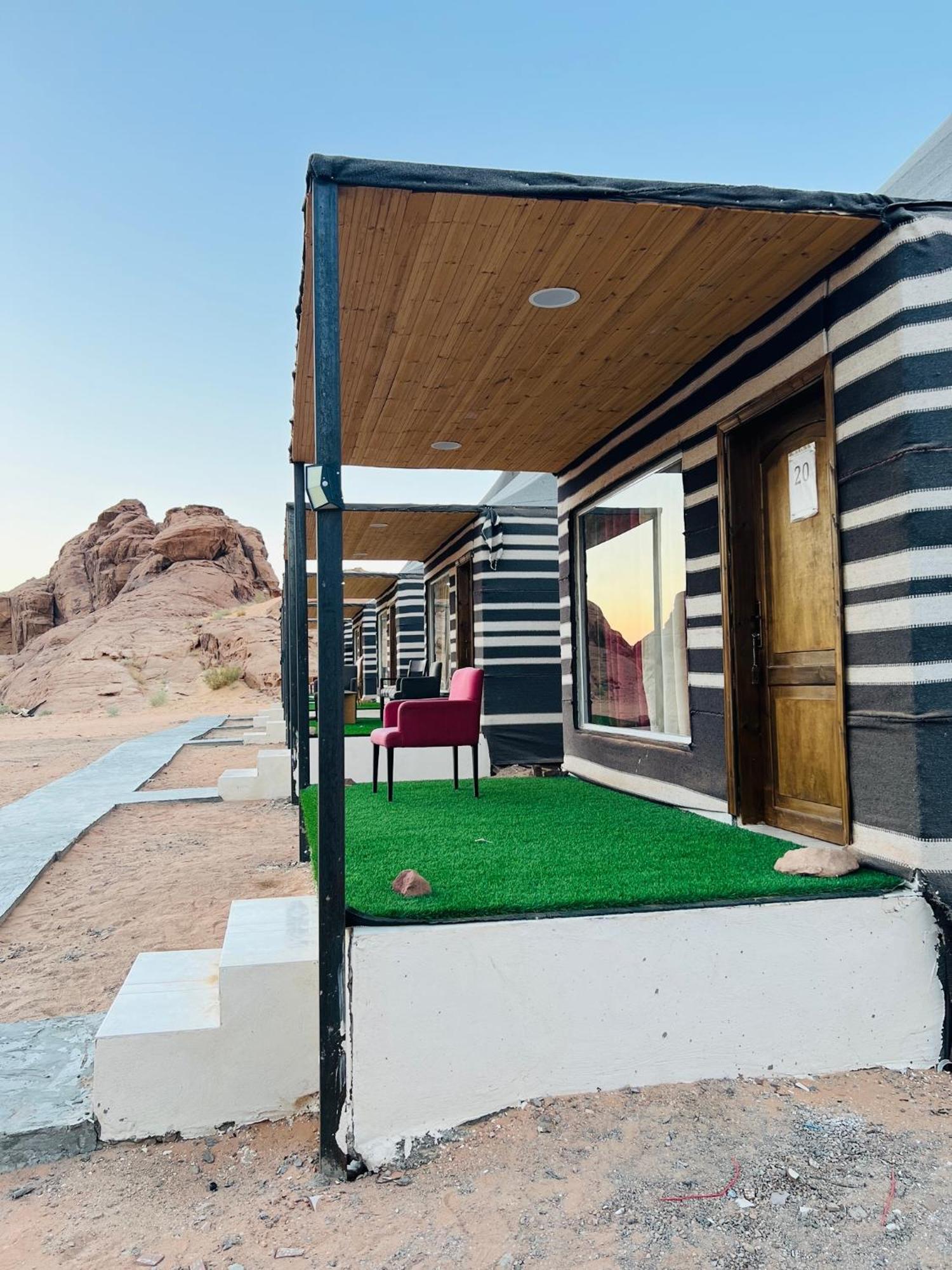 Magic Mountain Camp Lejlighed Wadi Rum Eksteriør billede